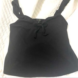 Ruffled sleeveless top!